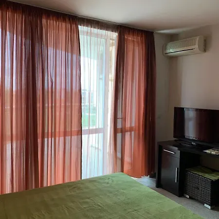 Cosy 아파트 *
